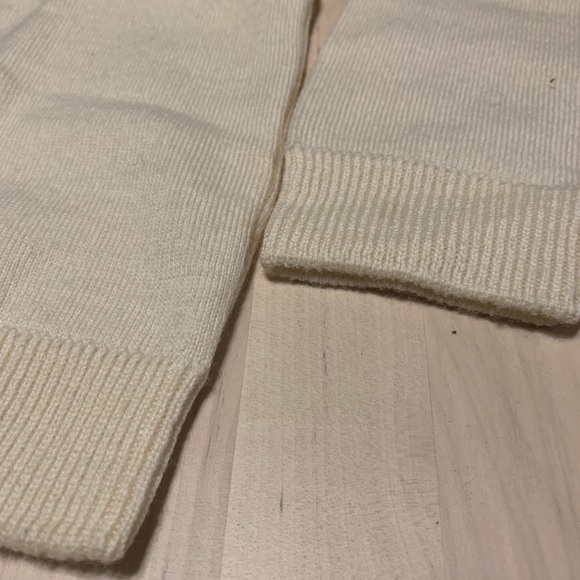 Pendleton Cream Sweater - Picture 2 of 7